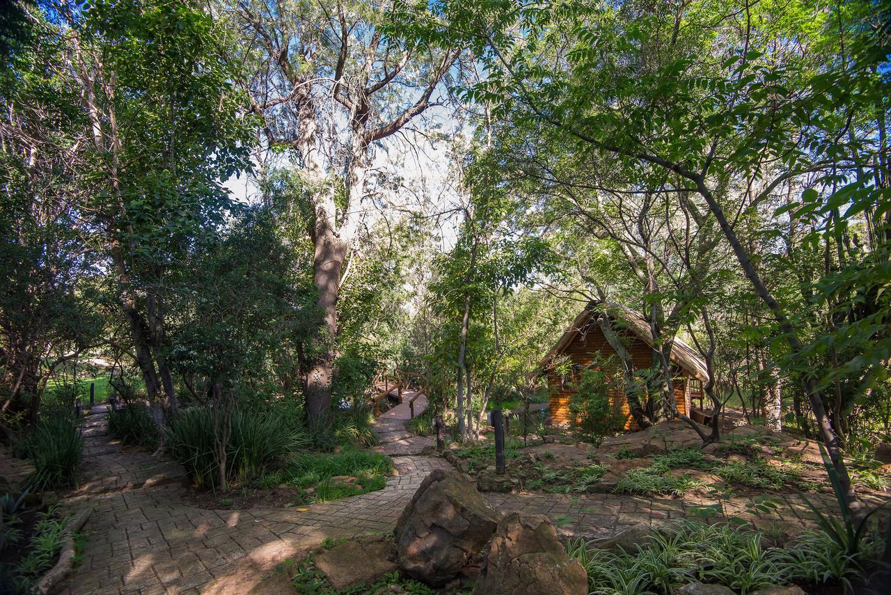 Amadwala Lodge Roodepoort Exteriör bild