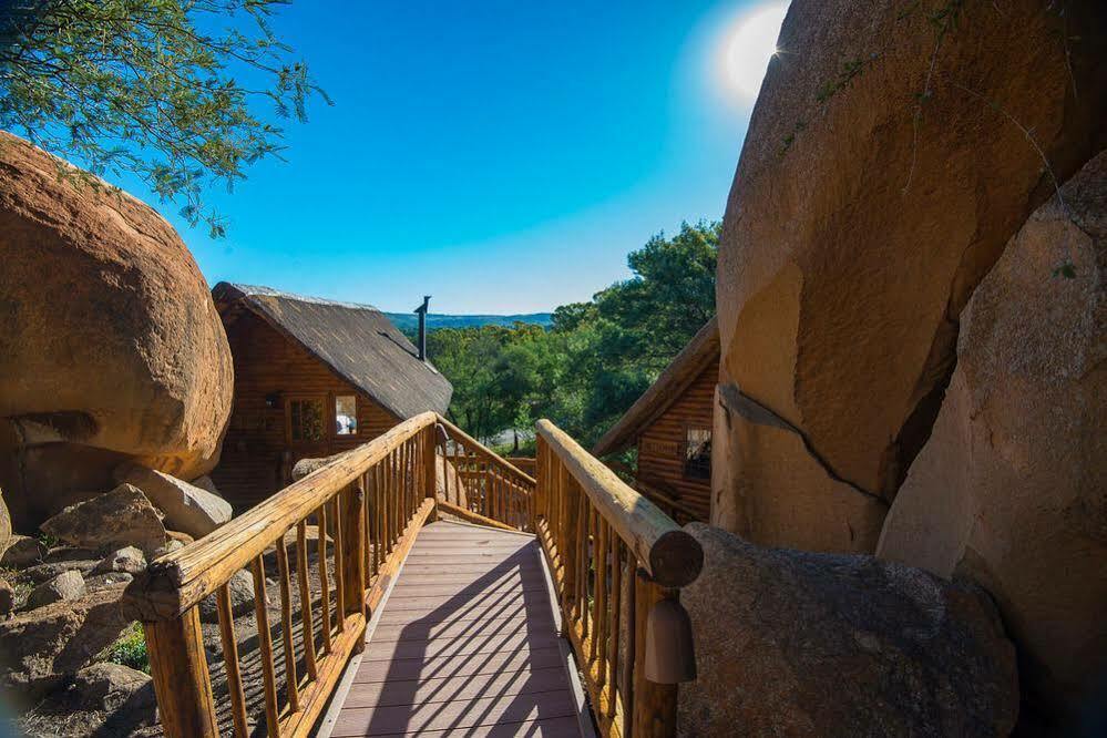 Amadwala Lodge Roodepoort Exteriör bild